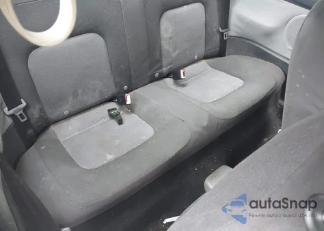 2005 Volkswagen New Beetle Coupe Gls z USA, uszkodzony, nr VIN 3VWCK31C35M408754